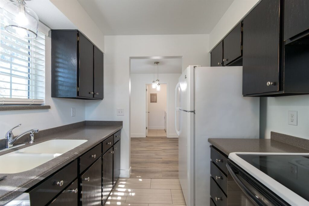 parallel kitchen counter layout